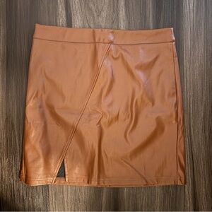 Elegant Tan Leather Skirt